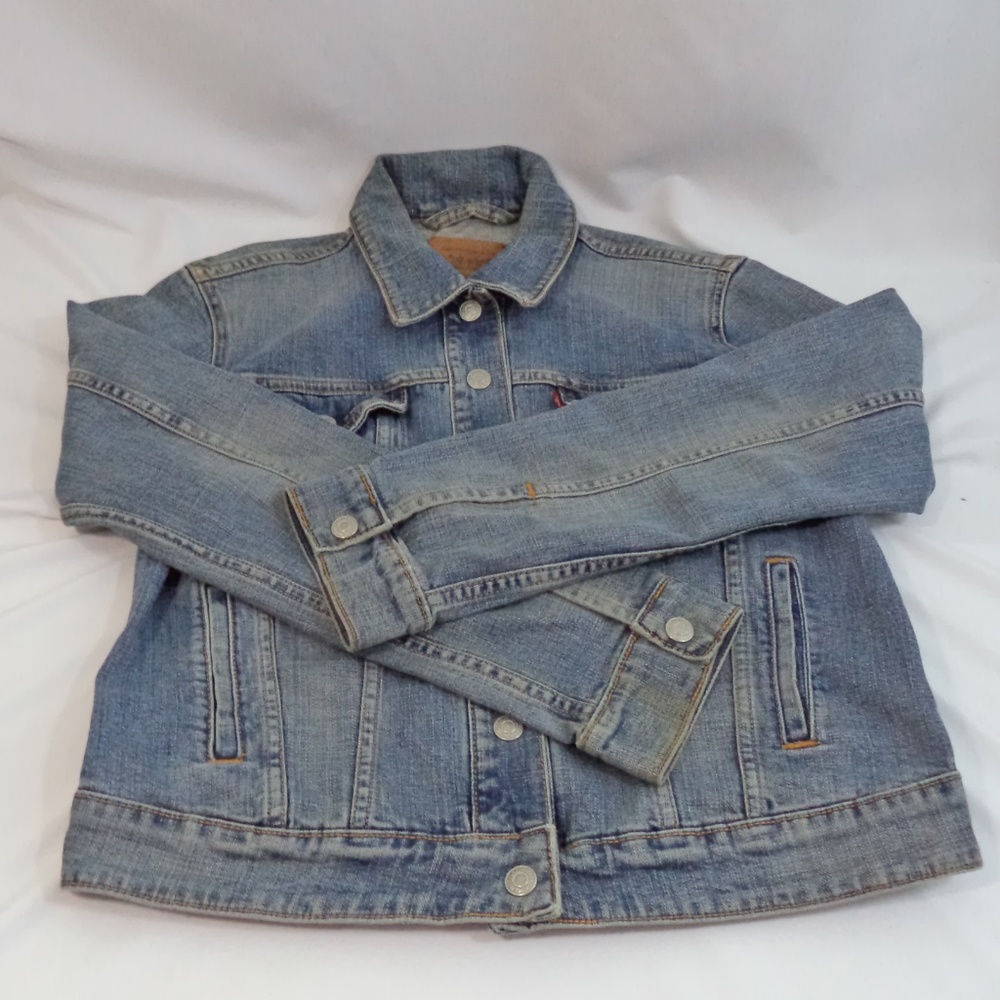 Levis Womens Denim Trucker Jacket Red Tab Sz Med